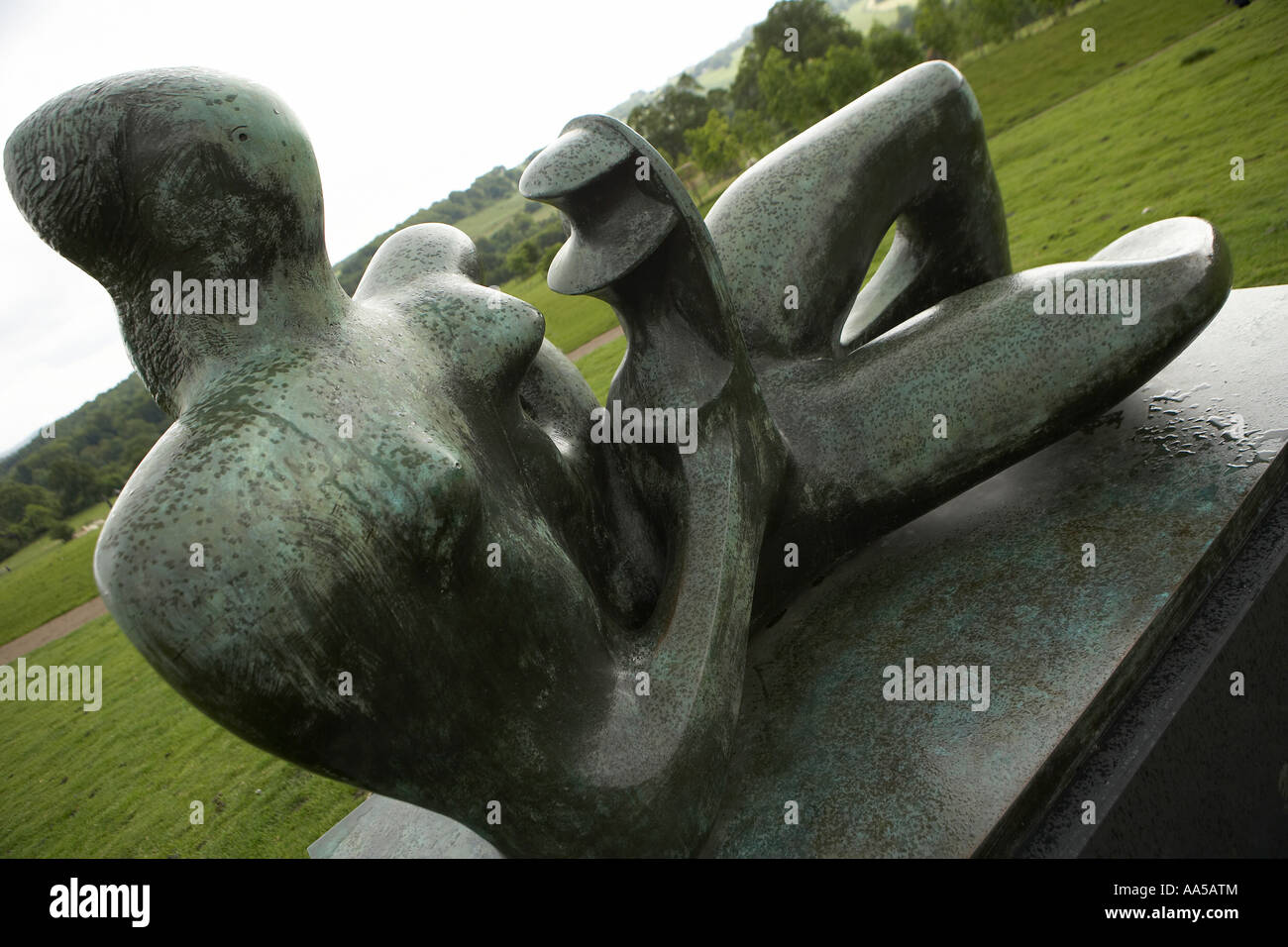 Henry Moore sculptures Reclining Mother and Child 1975 76 at the Yorkshire Sculpture Park South Yorkshire England UK Stock Photo