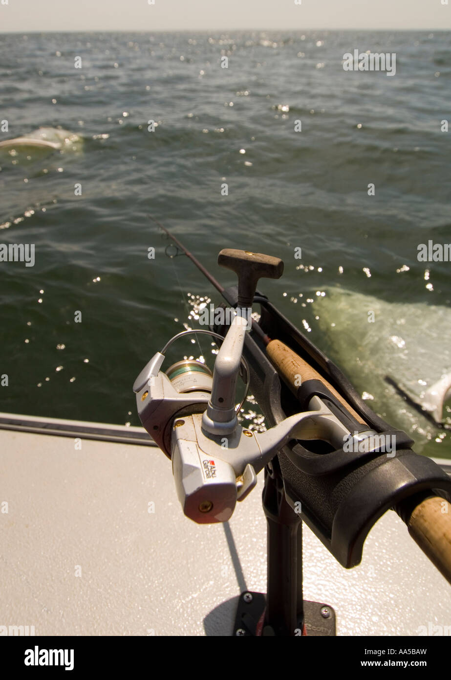 Fishing Rack w/ 6 upright rod holders, RM angled trolling rod