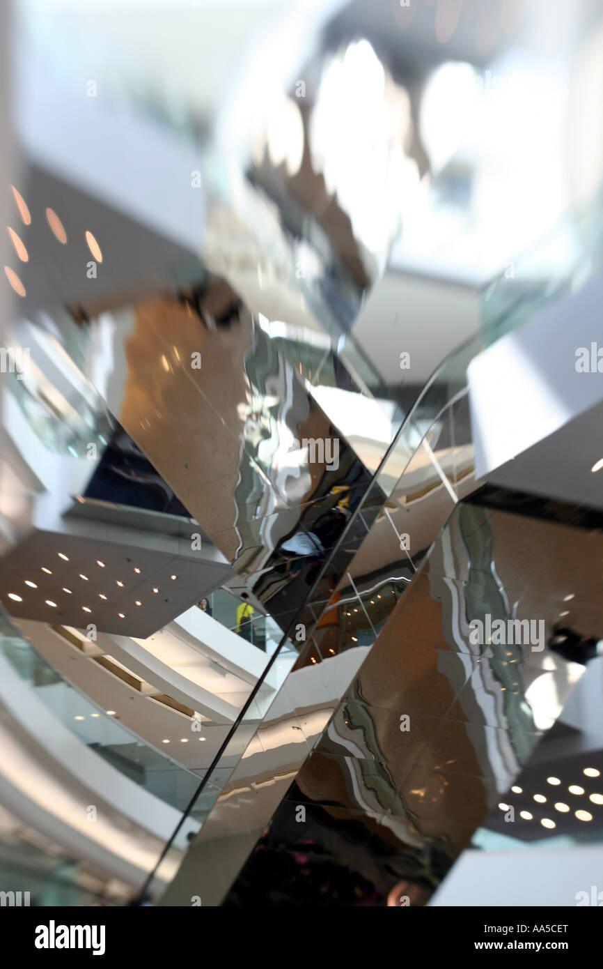 Escalator mall crossing hi-res stock photography and images - Alamy