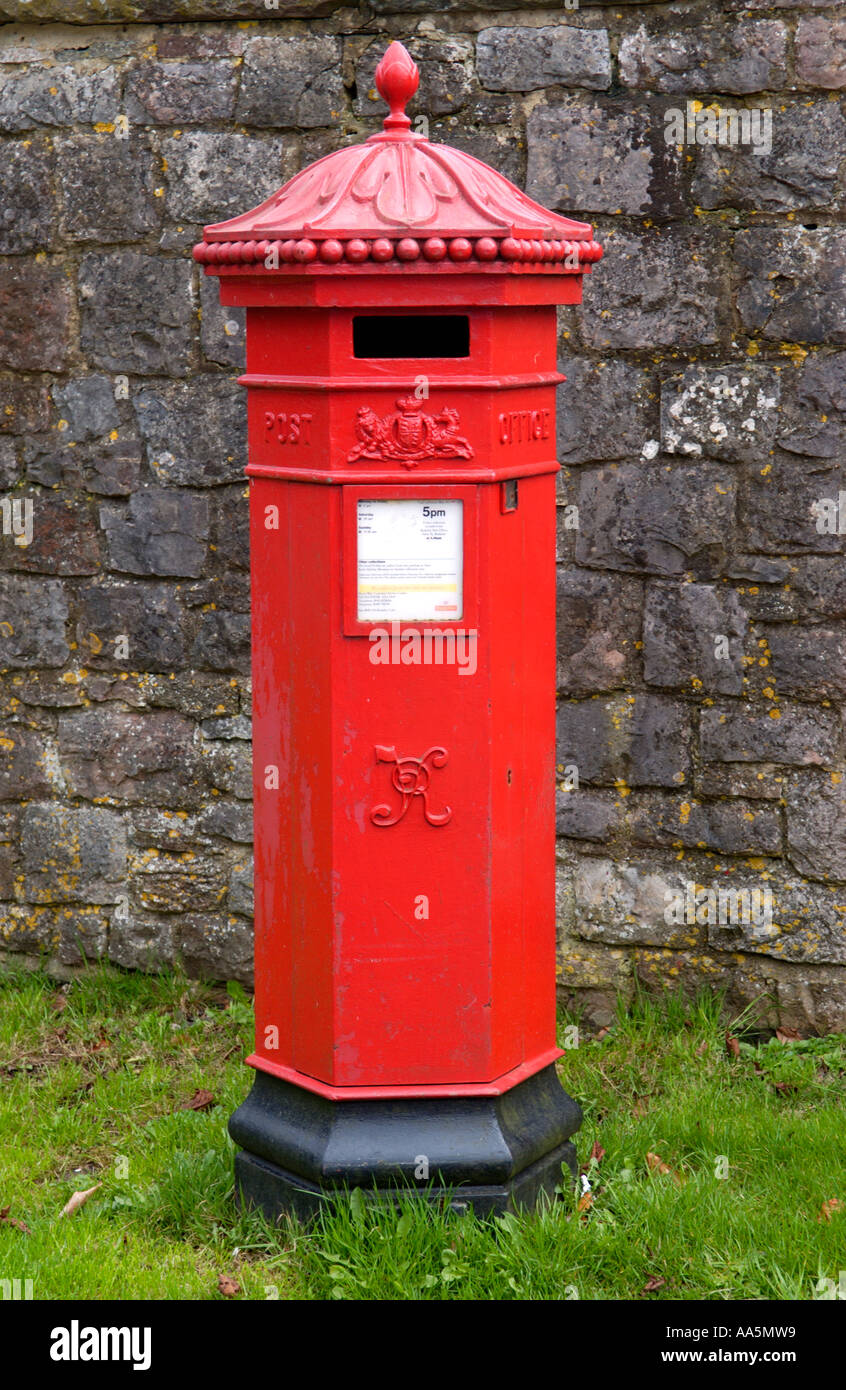 Victorian 19th century post box hires stock photography and images Alamy