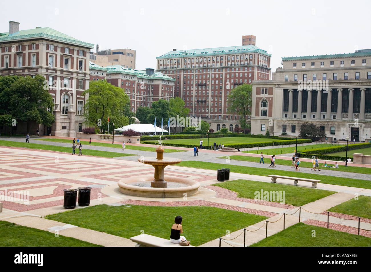 Columbia university campus hi-res stock photography and images - Alamy