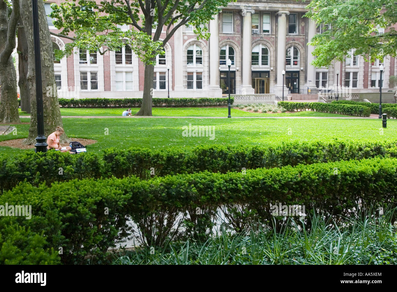Columbia university new york student hi-res stock photography and ...