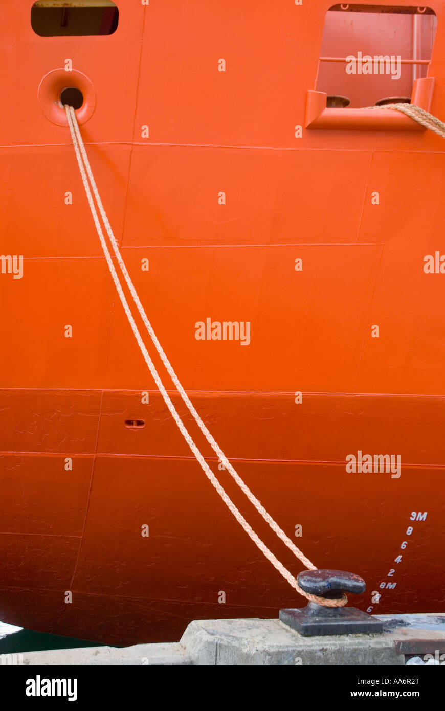 Ship mooring lines Stock Photo Alamy