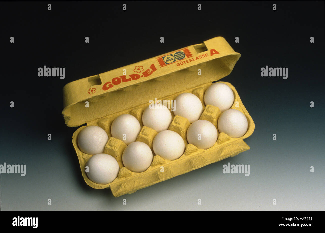 eggs ten fresh hen s eggs in a package Stock Photo