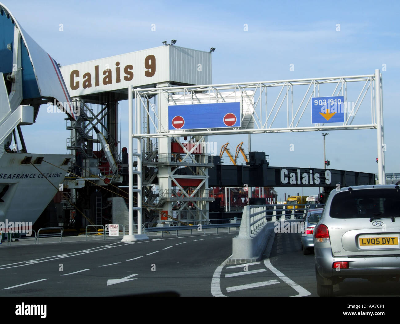 Calais port and the car ferry terminal hires stock photography and