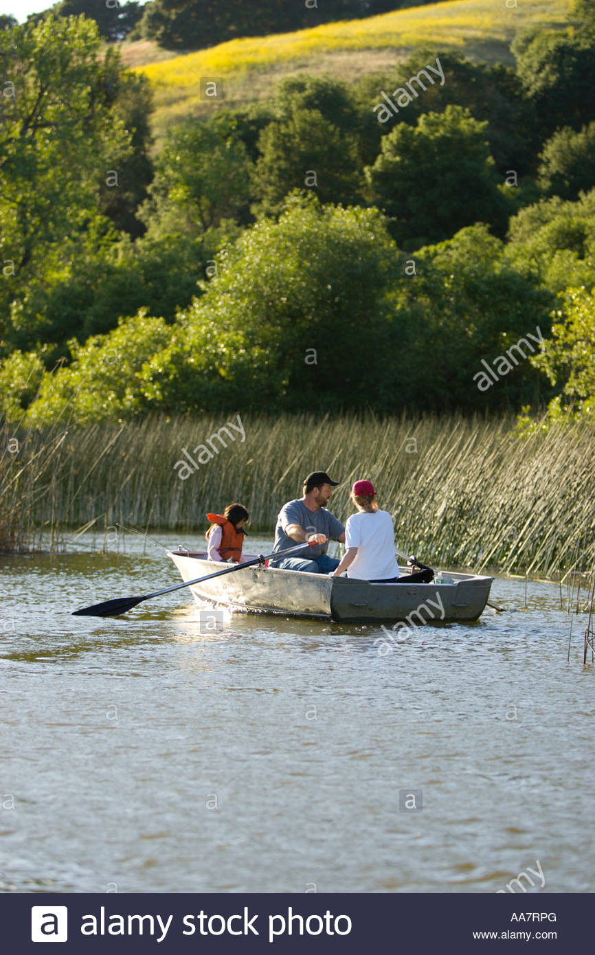 4 Man Rowing Boat Stock Photos &amp; 4 Man Rowing Boat Stock ...