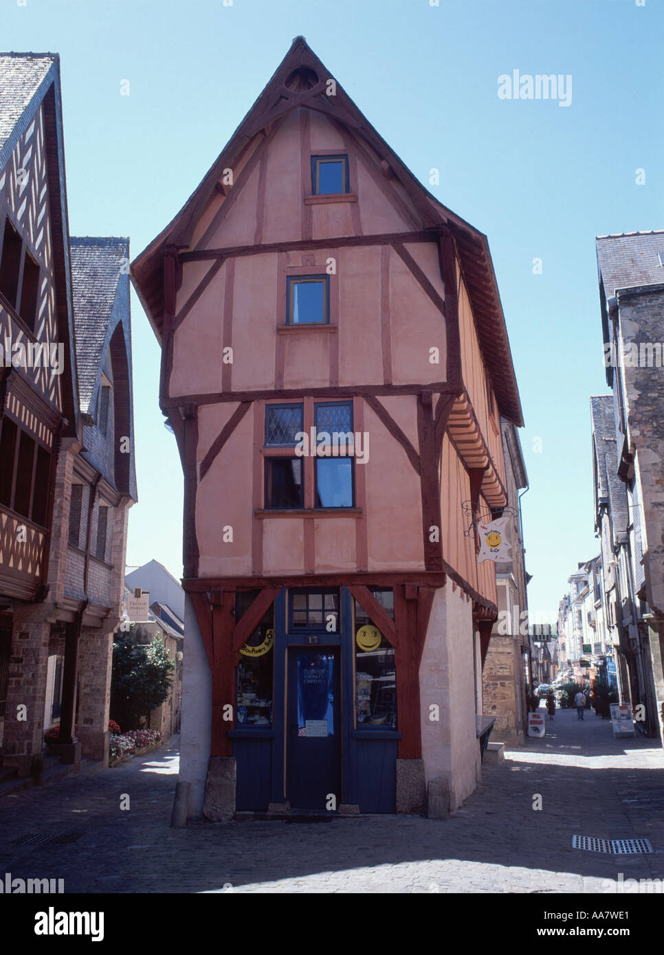 Medieval buildings in the Rue Poterie, Vitré, Brittany, France Stock Photo