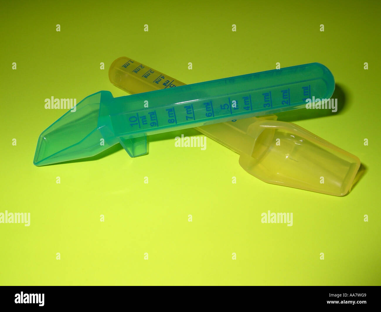 Medicine spoons with measuring scale Stock Photo Alamy