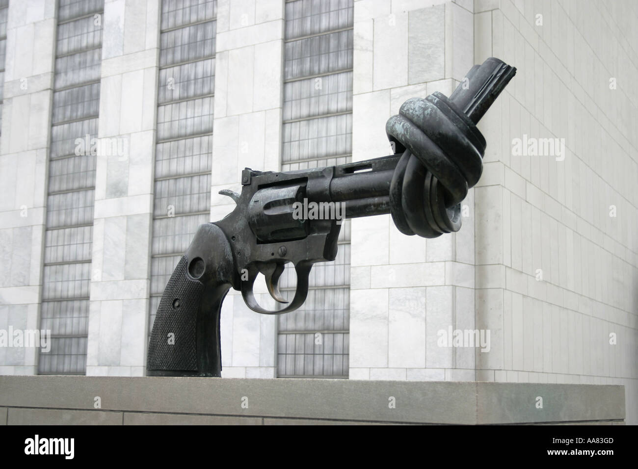 Twisted Gun Sculpture at the UN in New York City Stock Photo - Alamy