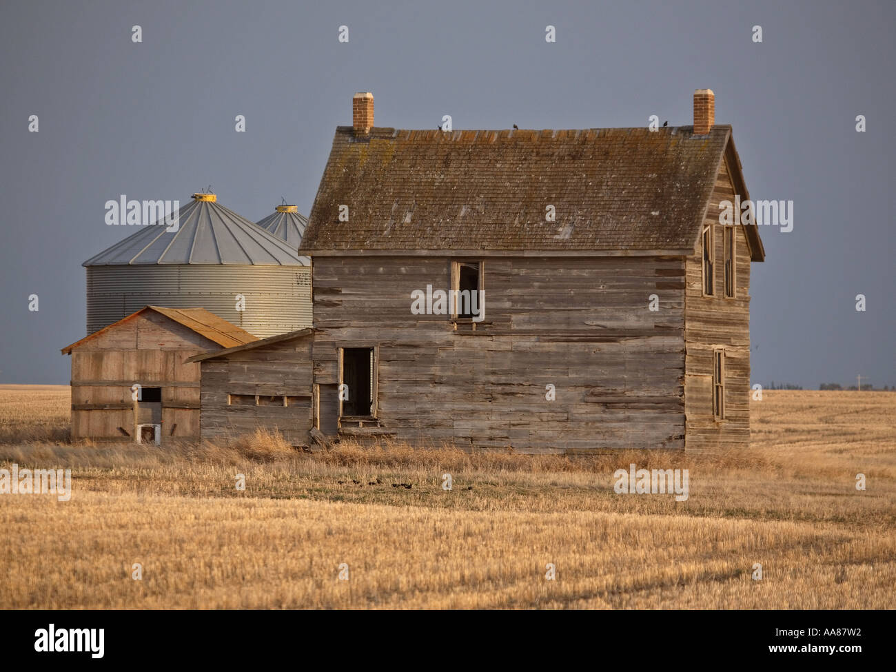 Old abandoned farm house in scenic Saskatchewan Canada Stock Photo Alamy