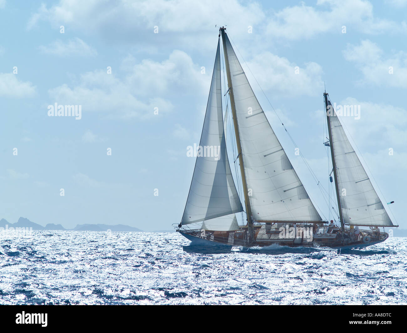 Yachts full sail hires stock photography and images Alamy