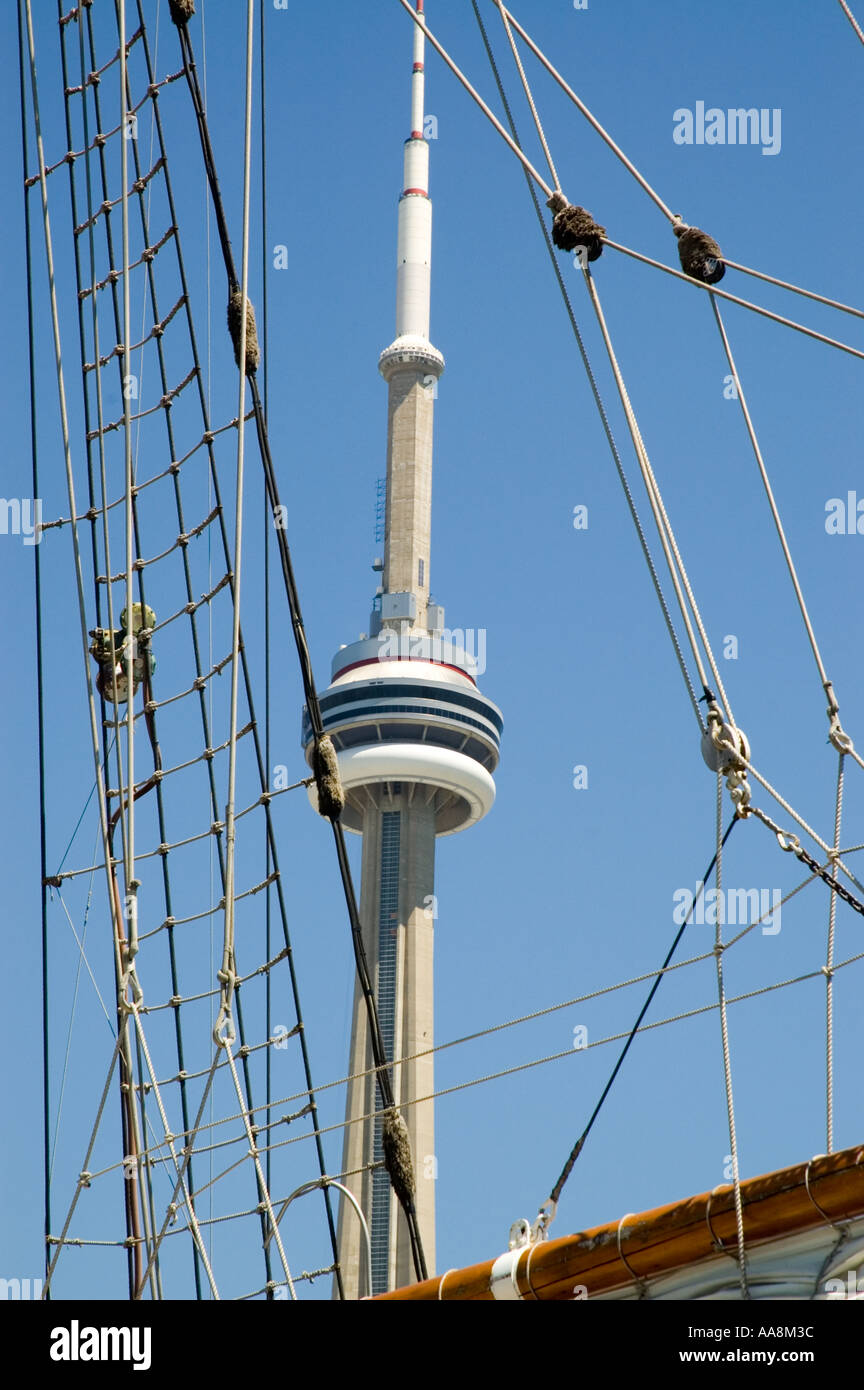 Restaurant in cn tower hi-res stock photography and images - Alamy