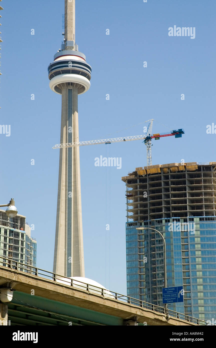 Restaurant in cn tower hi-res stock photography and images - Alamy