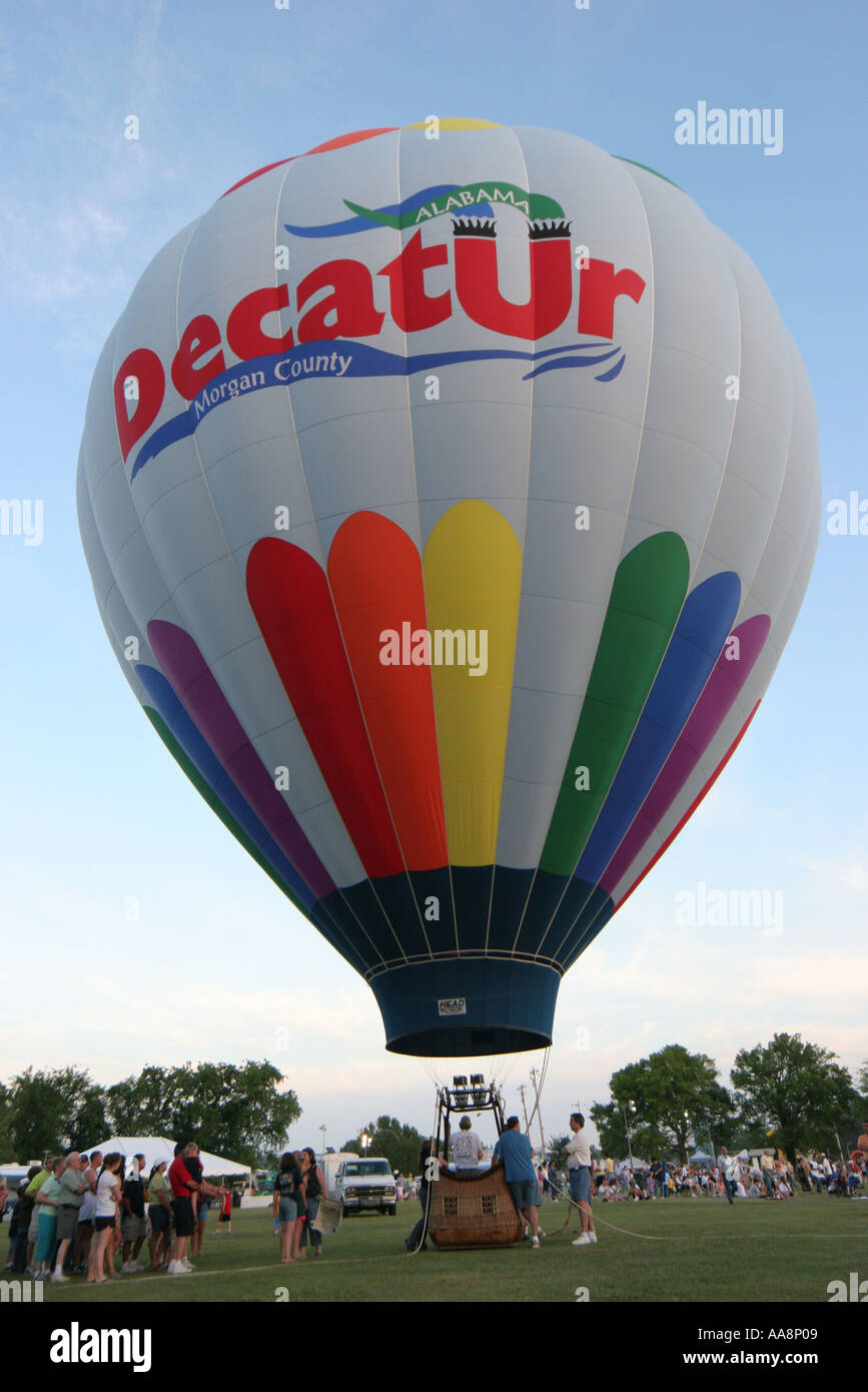 Alabama Morgan County,Decatur,Point Mallard Park,Alabama Jubilee Hot Air Balloon Classic,flight,tethered ride,gondola,visitors travel traveling tour t Stock Photo