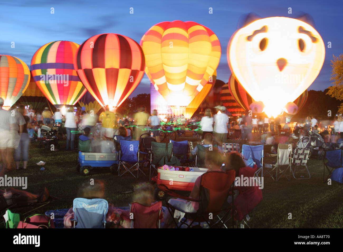 Alabama Morgan County,Decatur,Point Mallard Park,Alabama Jubilee Hot Air Balloon Classic,flight,glowing in dark,families watching,visitors travel trav Stock Photo