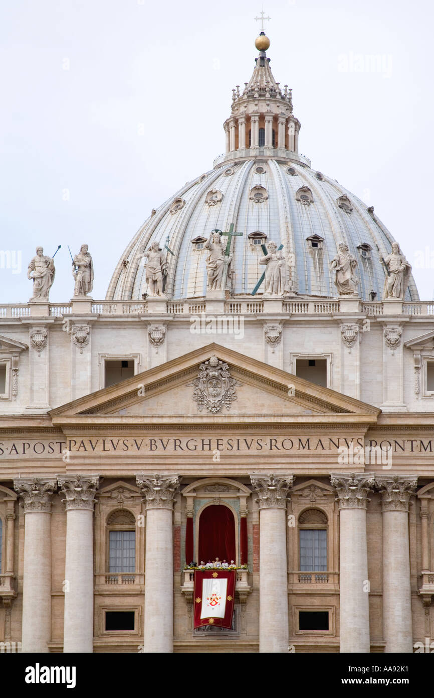 Rome Vatican St Peters Peter'S Square Easter Sunday Christians From All ...