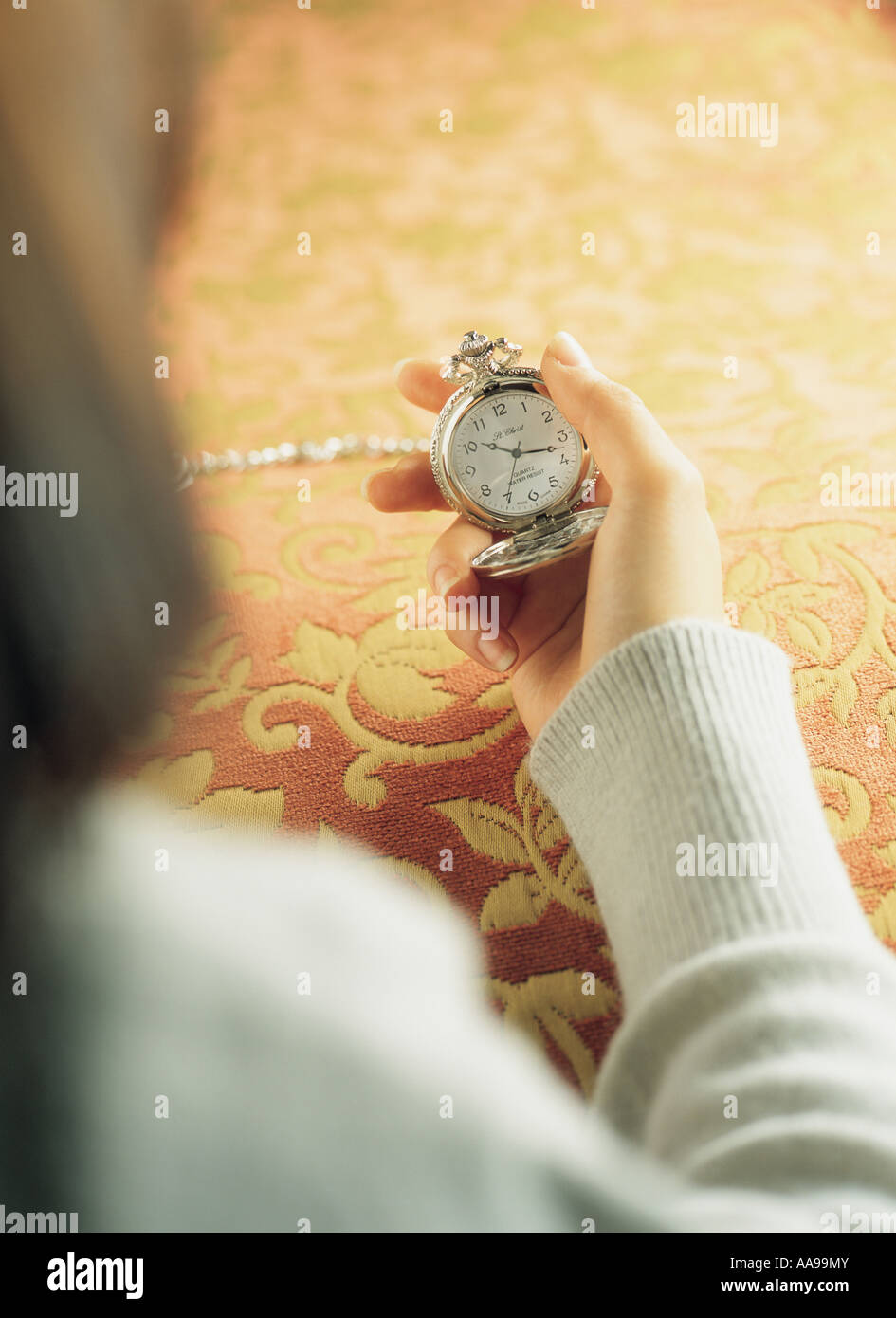 Pocket Photo Clock Hand pocket clock hi-res stock photography and images - Alamy