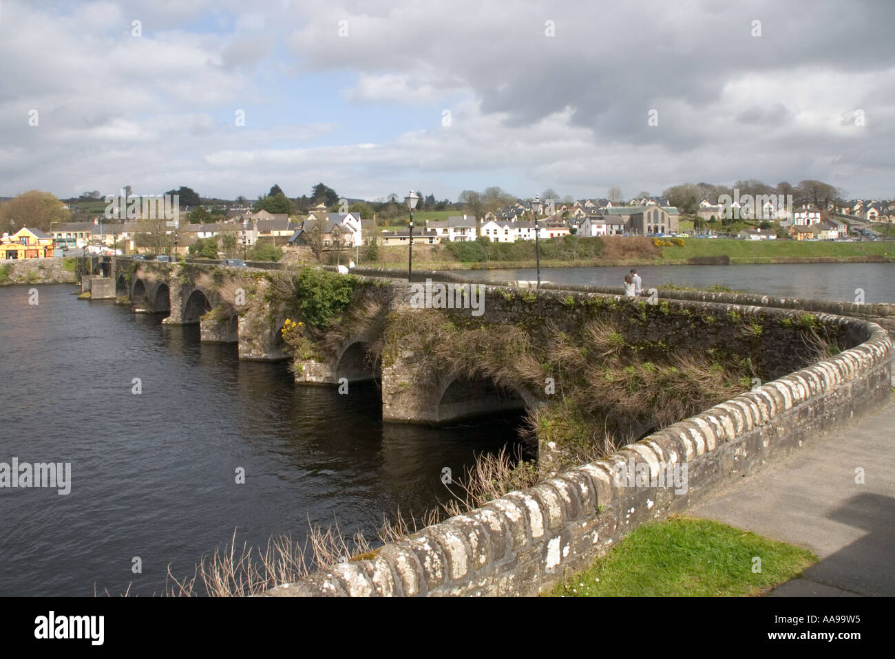 Bridge across the river Shannon from Killaloe in Co Clare to Ballina in Co Tipperary Ireland Stock Photo