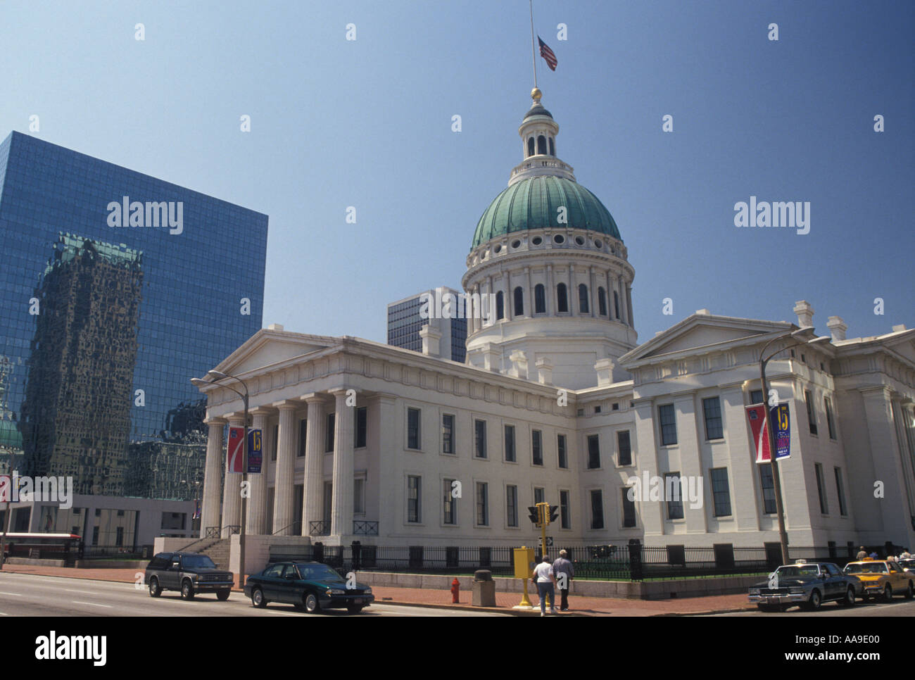 Old courthouse saint louis hi-res stock photography and images - Alamy
