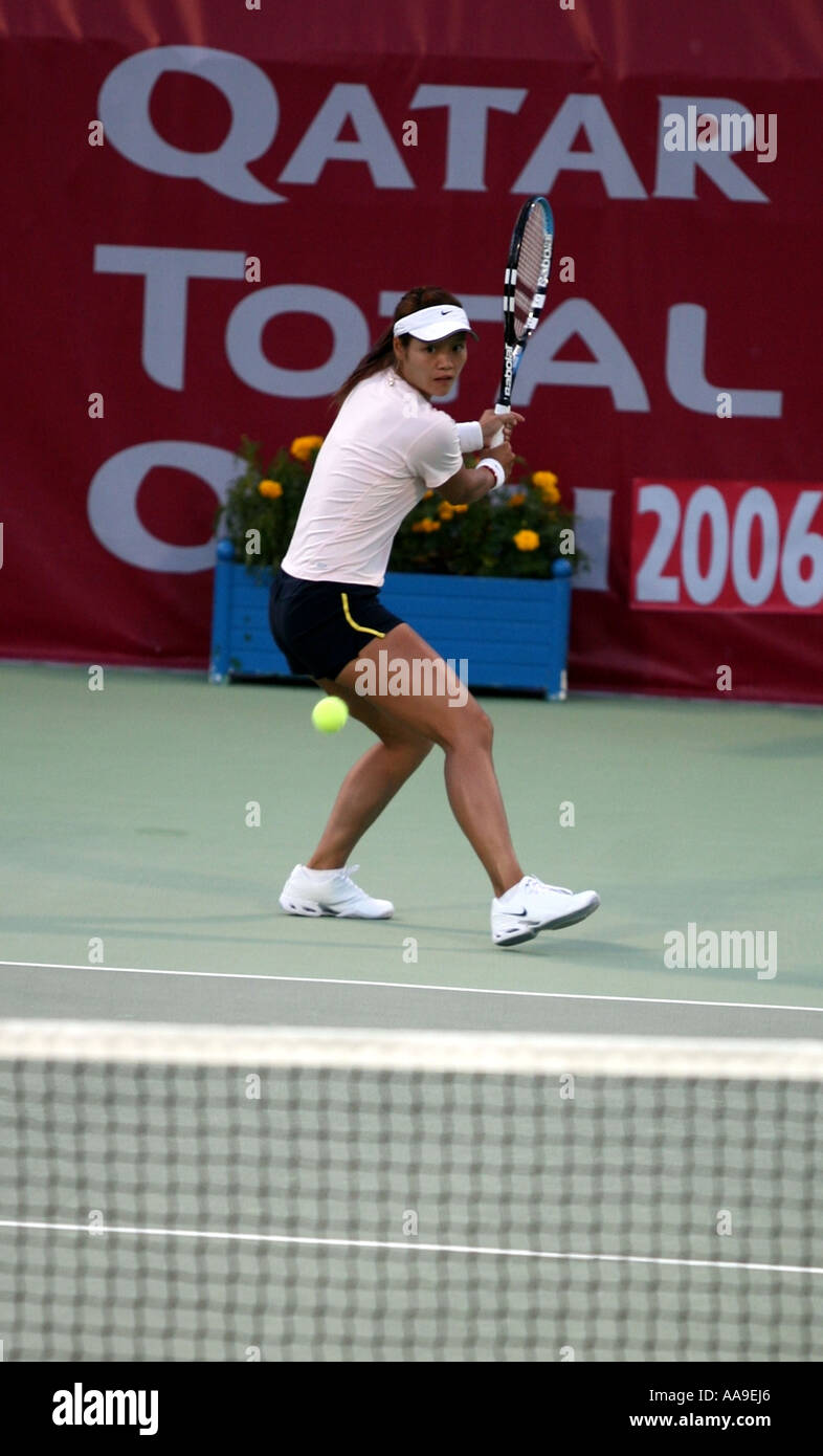 Chinese tennis star Na Li in action at the Qatar Total Open, Doha, 2006 Stock Photo