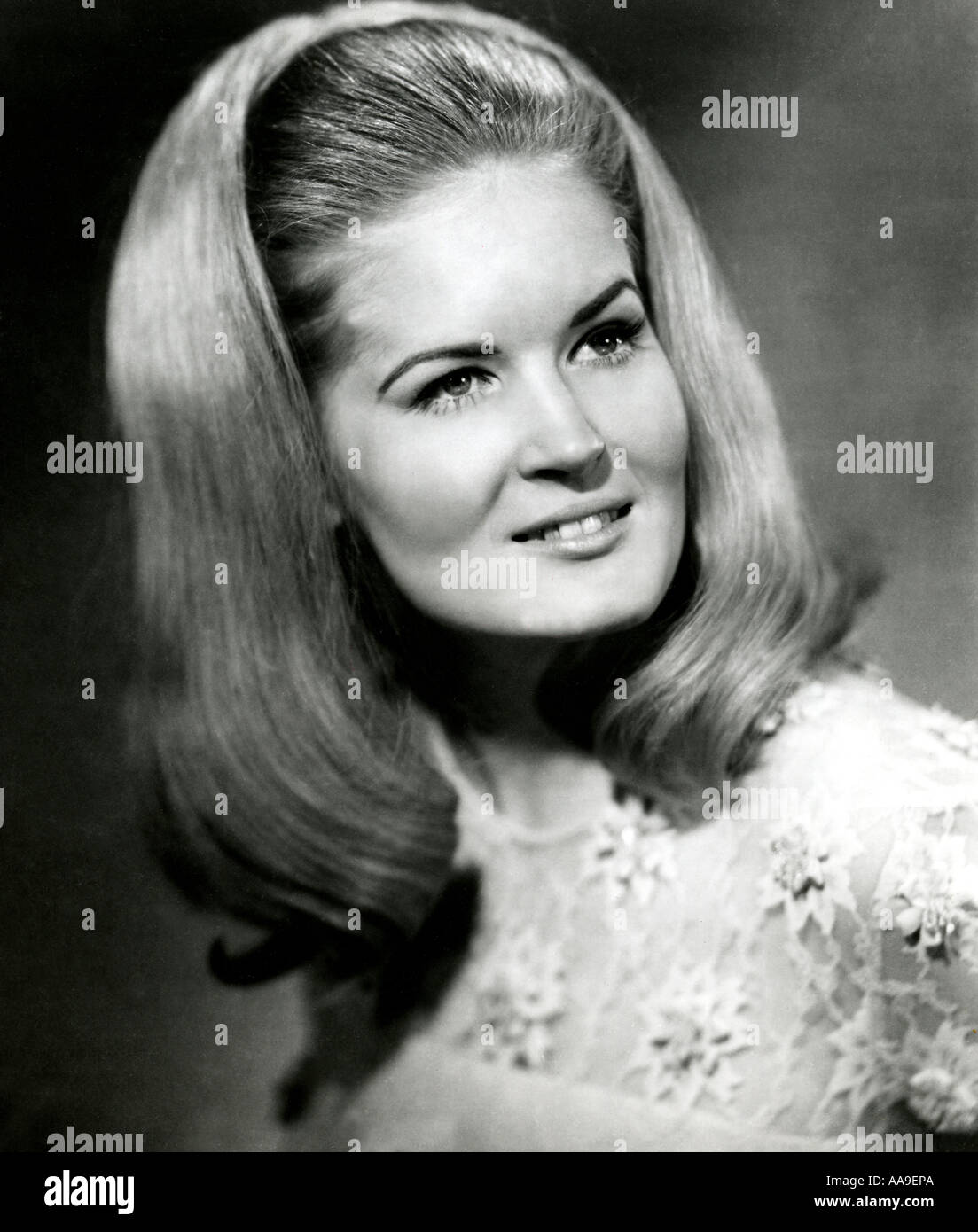 Lynn Anderson High Resolution Stock Photography and Images - Alamy