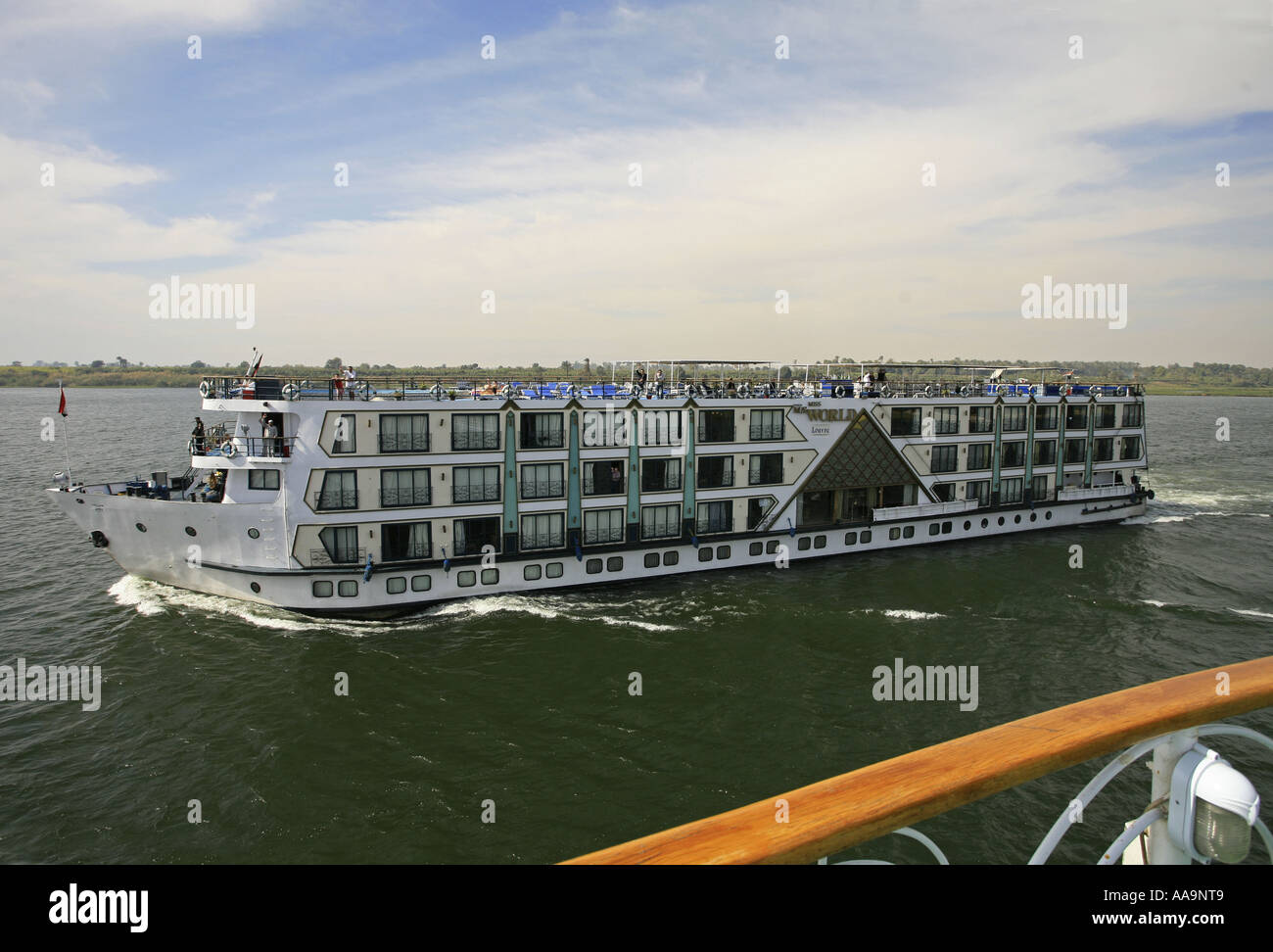 Cruise ship on the River Nile, Egypt Stock Photo - Alamy