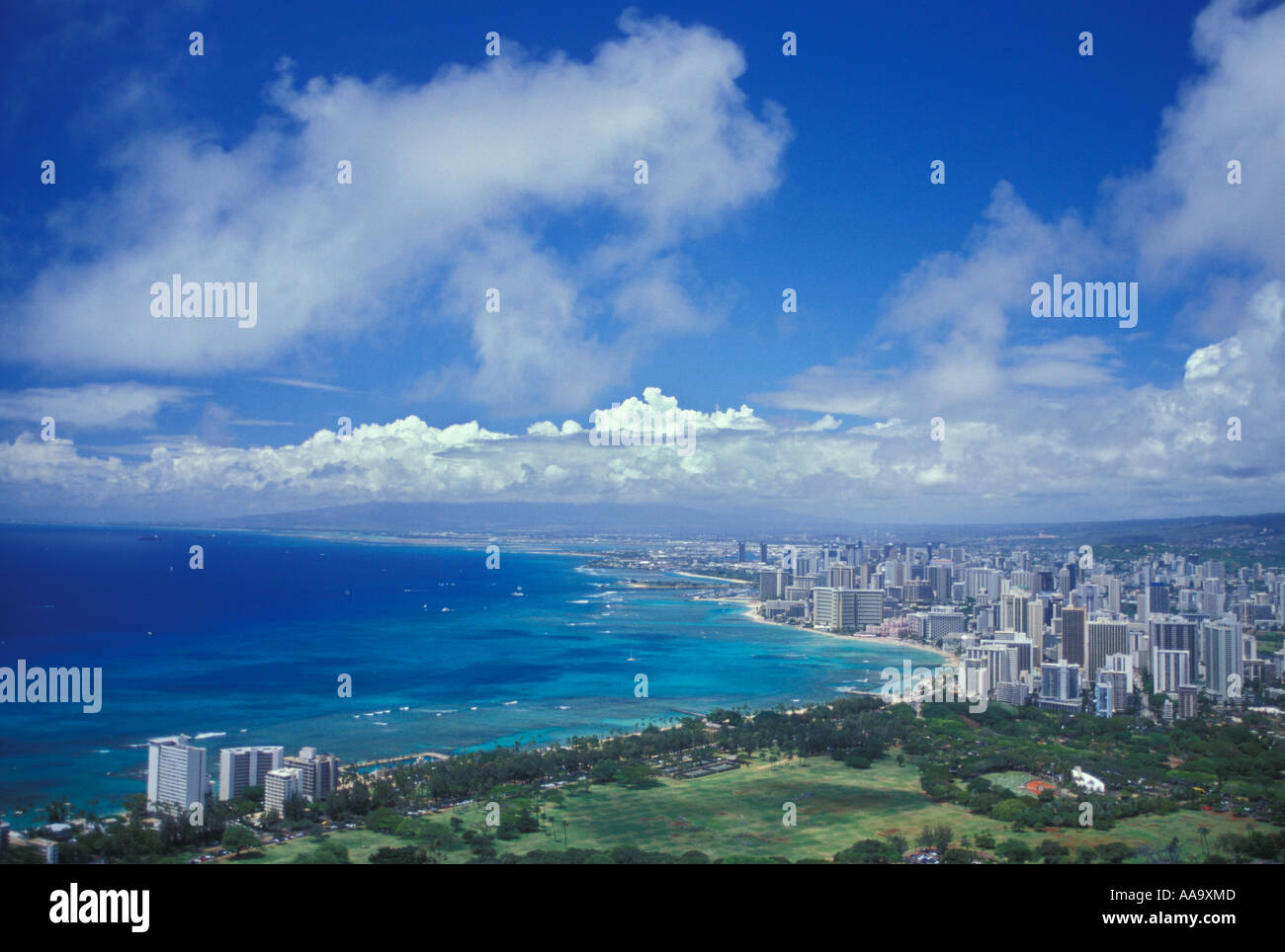 Hawaii oahu honolulu skyline hi-res stock photography and images - Alamy