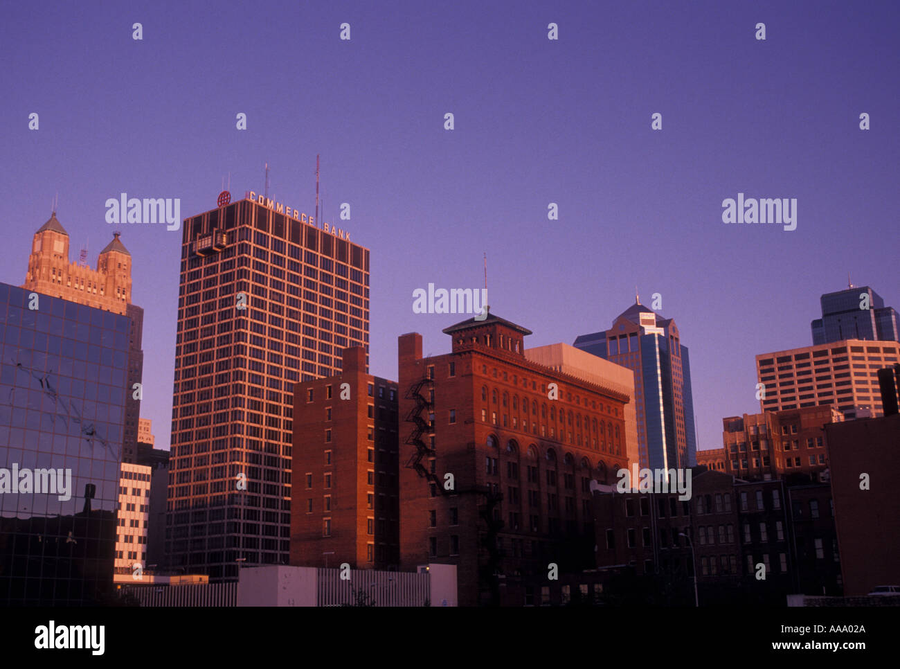 Kansas city skyline at sunrise hi-res stock photography and images - Alamy