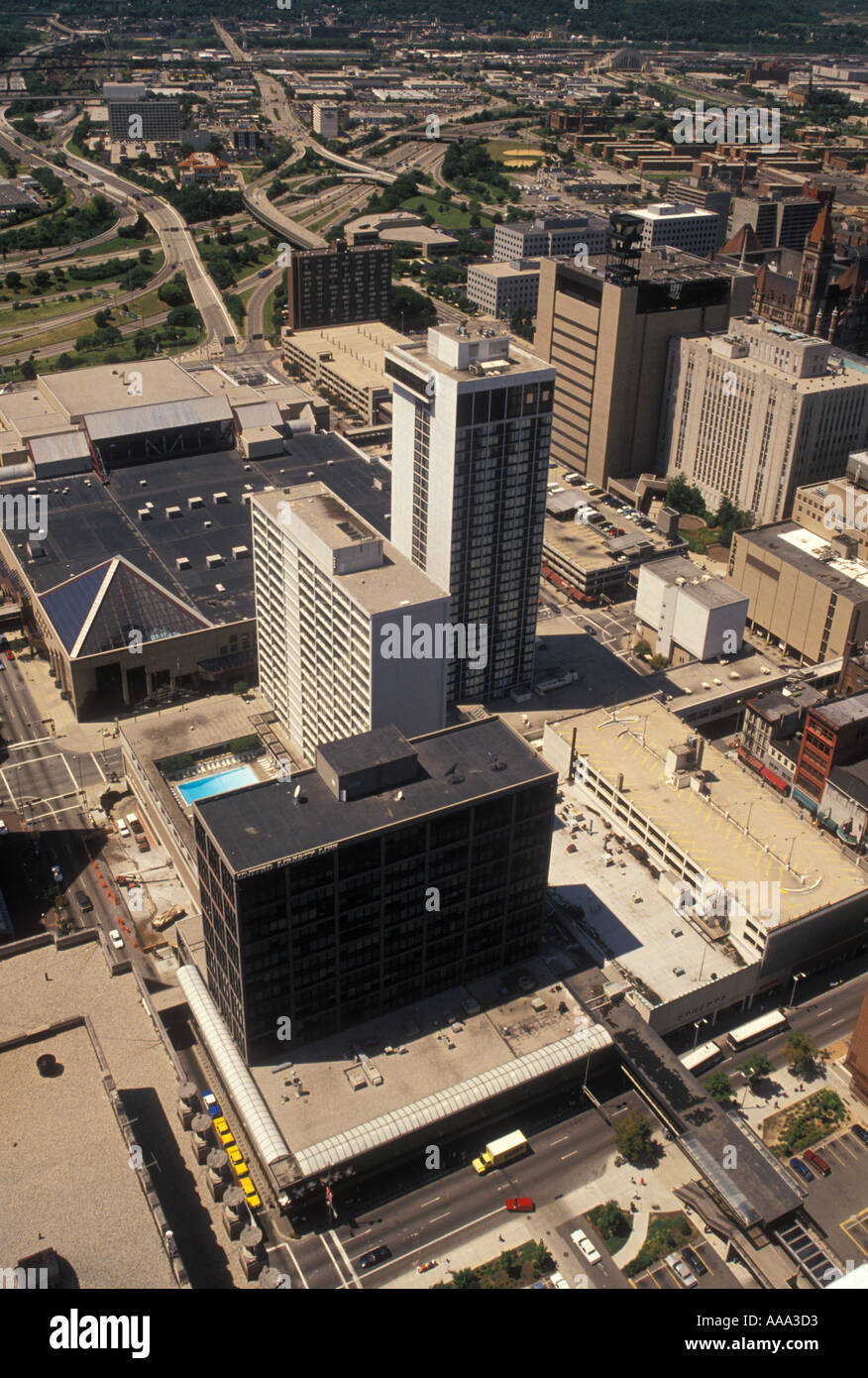 Carew tower cincinnati hi-res stock photography and images - Alamy