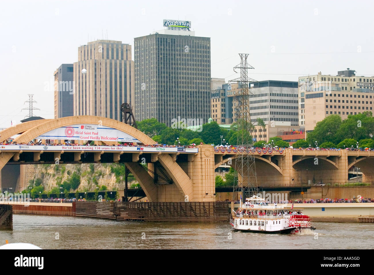 Mississippi River Tour Boat Stock Photos &amp; Mississippi ...