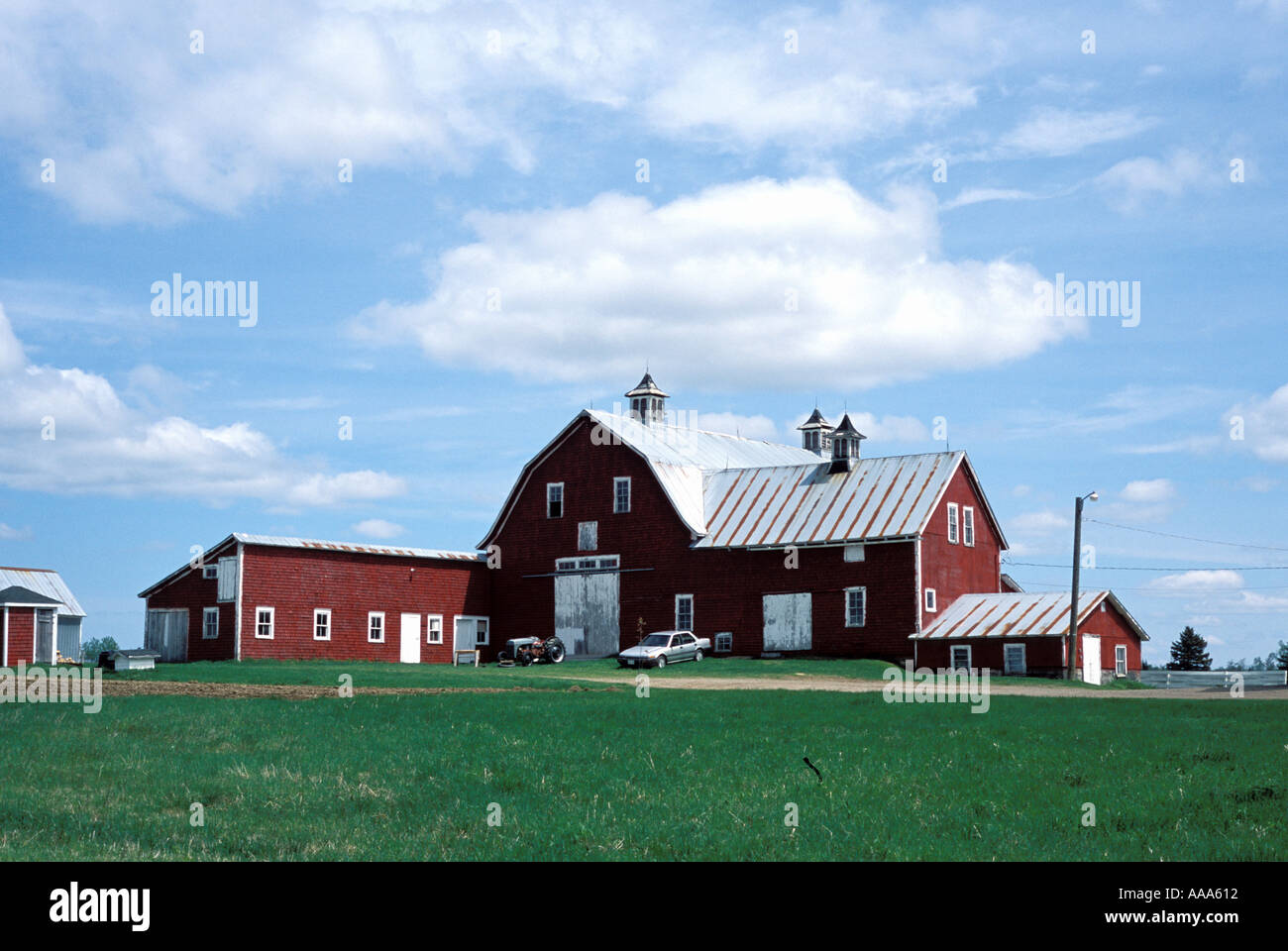 big red barn on the farm in Canada Stock Photo - Alamy