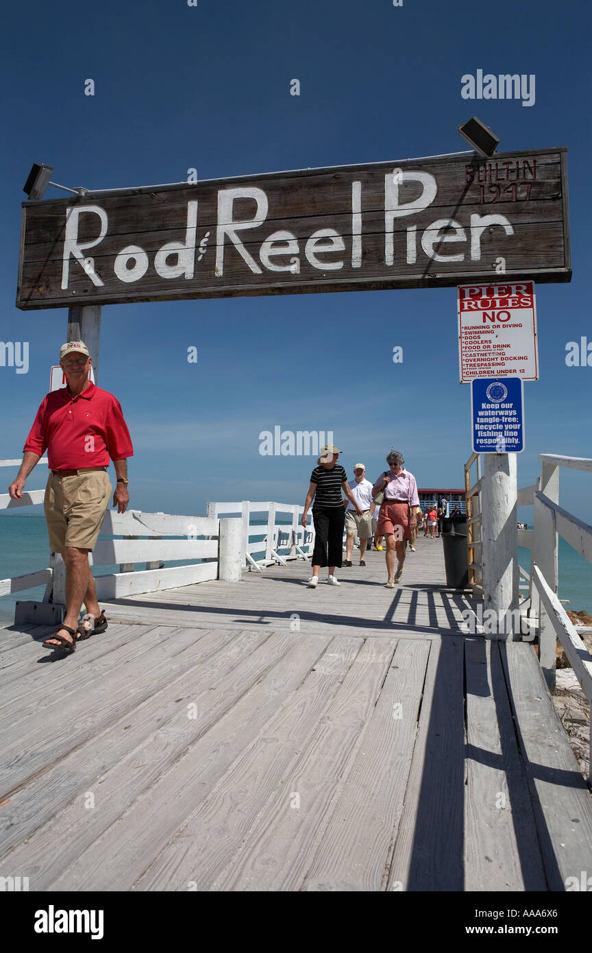 Rod and Reel Pier and restaurant on Anna Maria Island, Florida Stock Photo  - Alamy