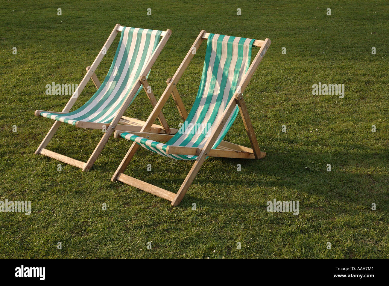 Deck Chairs in St James Park London Stock Photo - Alamy