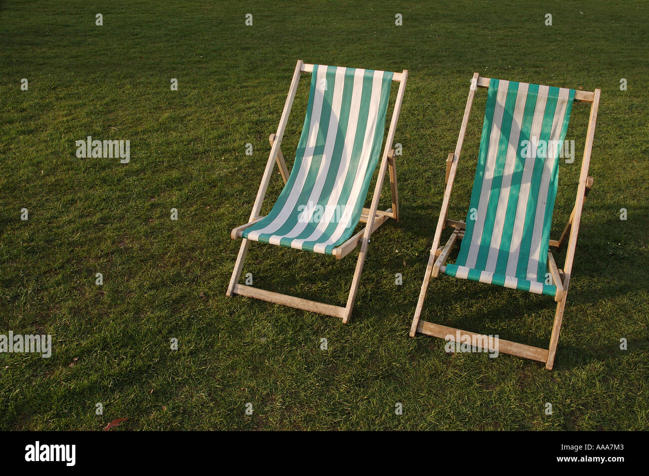 Deck Chairs in St James Park London Stock Photo - Alamy