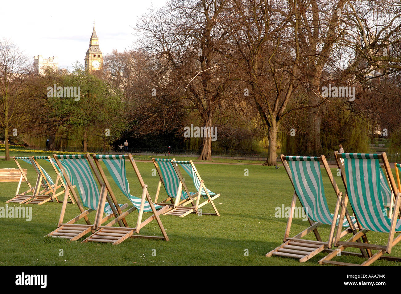 Deck Chairs in St James Park London Stock Photo - Alamy