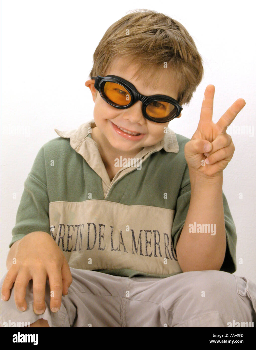6 year old boy smiling cutout hi-res stock photography and images - Alamy