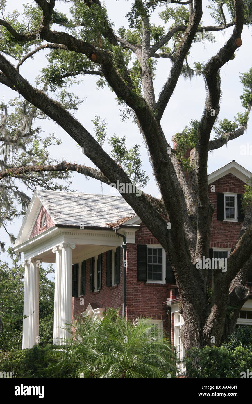 Orlando Florida,Lake Cherokee Historic District,live oak,house houses