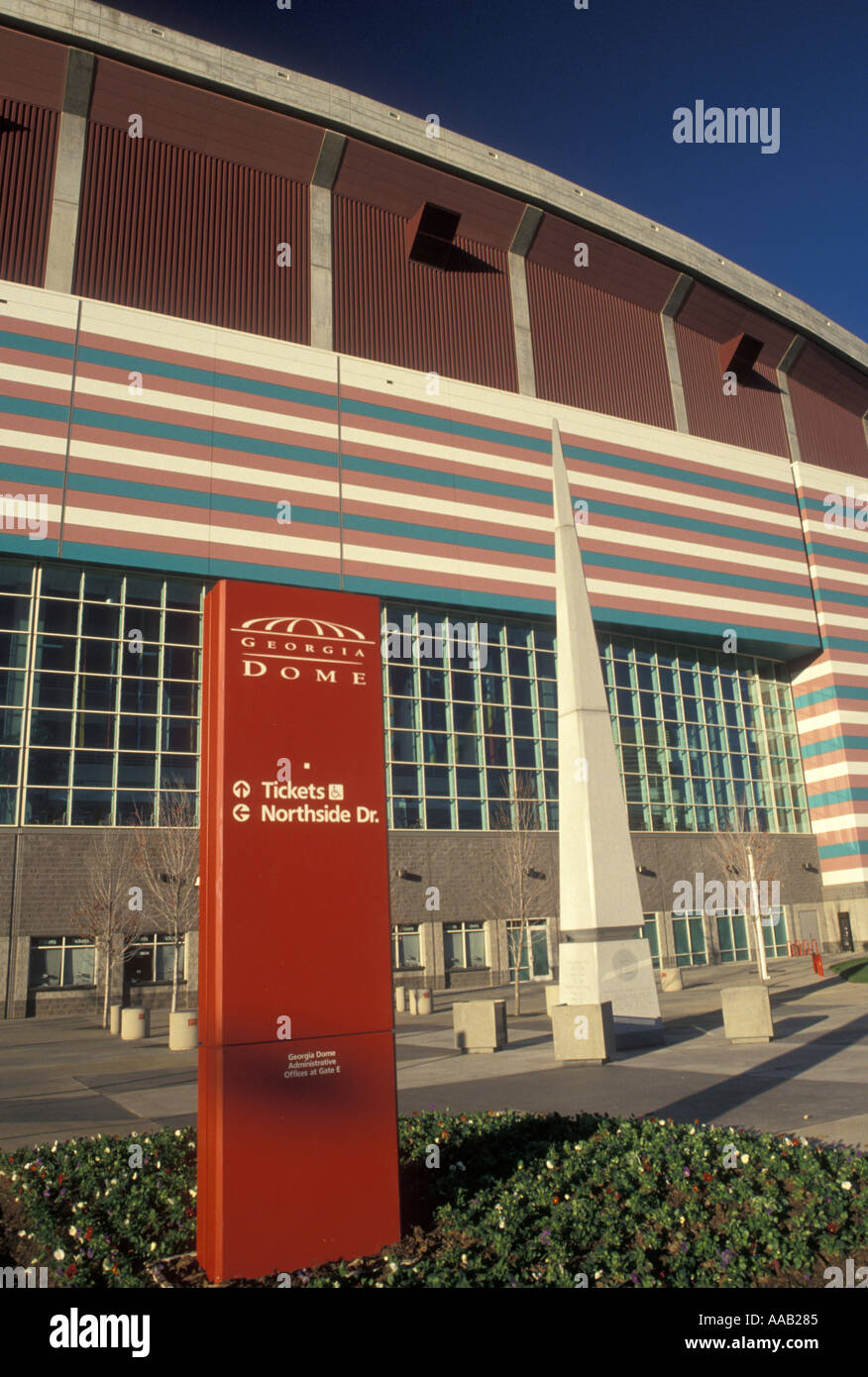 Atlanta stadium dome hi-res stock photography and images - Alamy