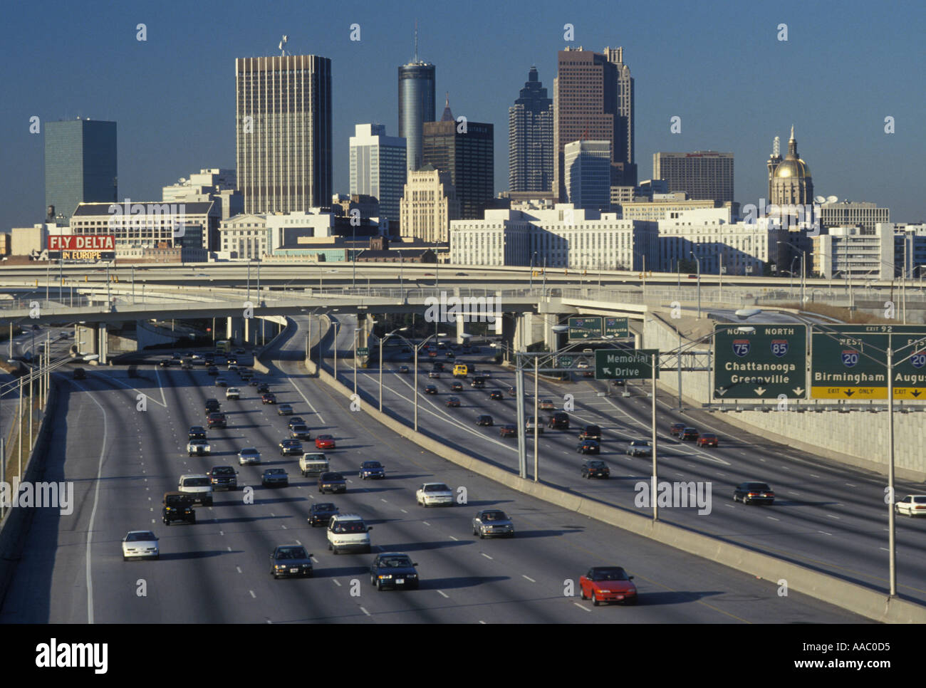 Atlanta buses hi-res stock photography and images - Alamy