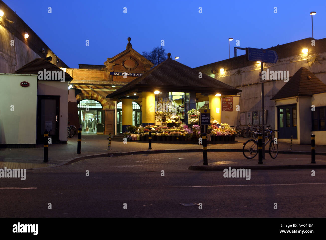 East Putney Station Stock Photo Alamy