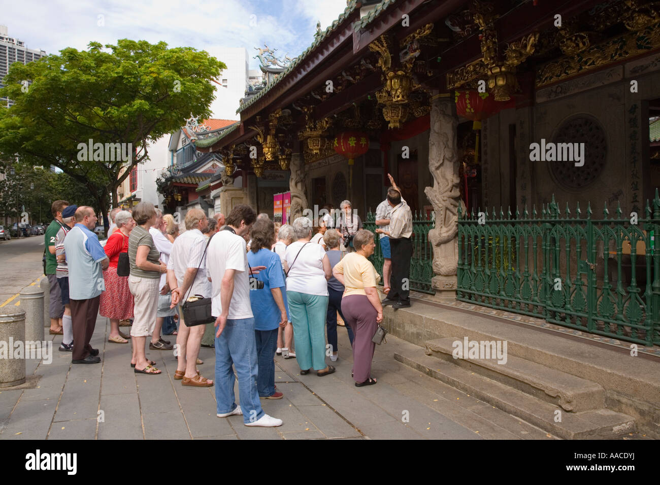 Tourist group outside Thian Hock Keng Temple of Heavenly Happiness dedicated to Ma Po Cho Sea Goddess Chinatown Outram Singapore Stock Photo