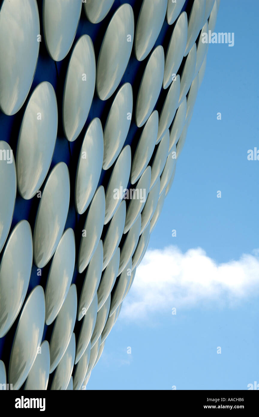 Selfridges store in Birmingham UK Designed by Future Systems Covered in over 15000 aluminium disks  Stock Photo