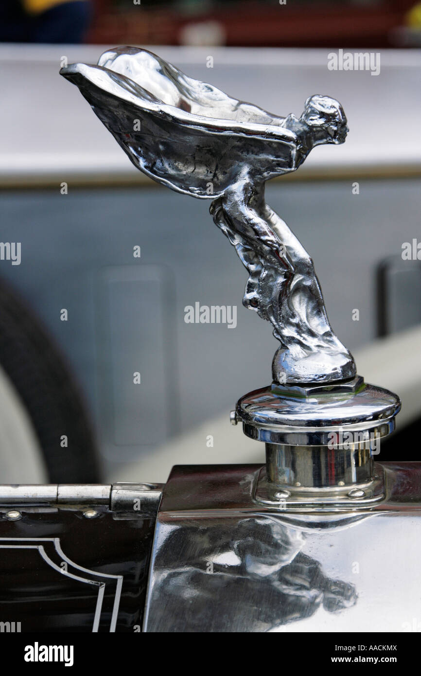 Hood ornaments hi-res stock photography and images - Alamy