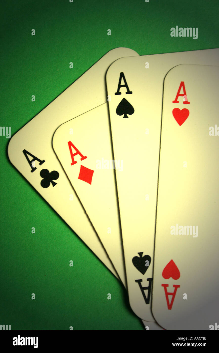 Four loose parts hi-res stock photography and images - Alamy