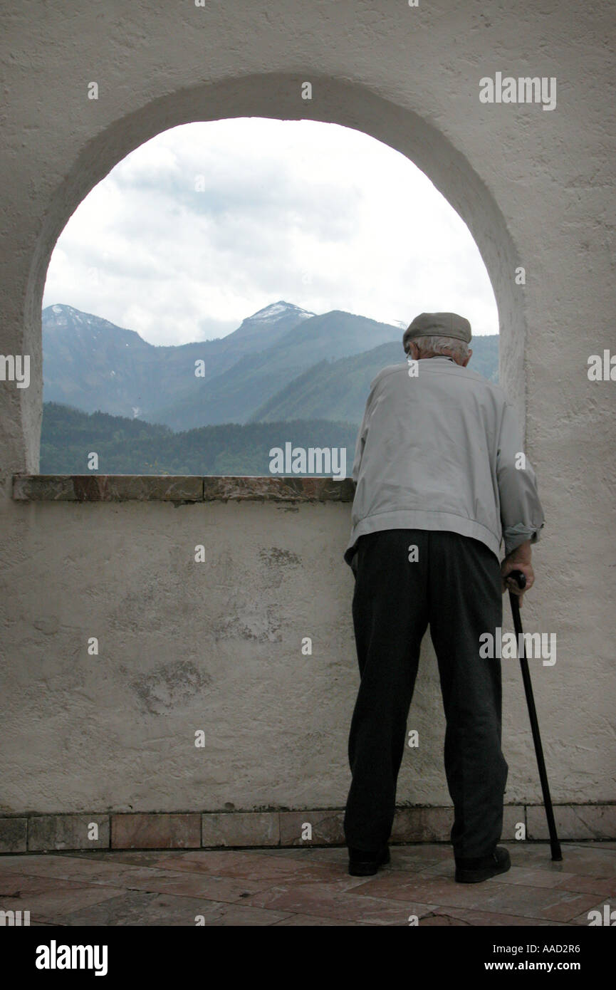 Leave hospital old man hi-res stock photography and images - Alamy