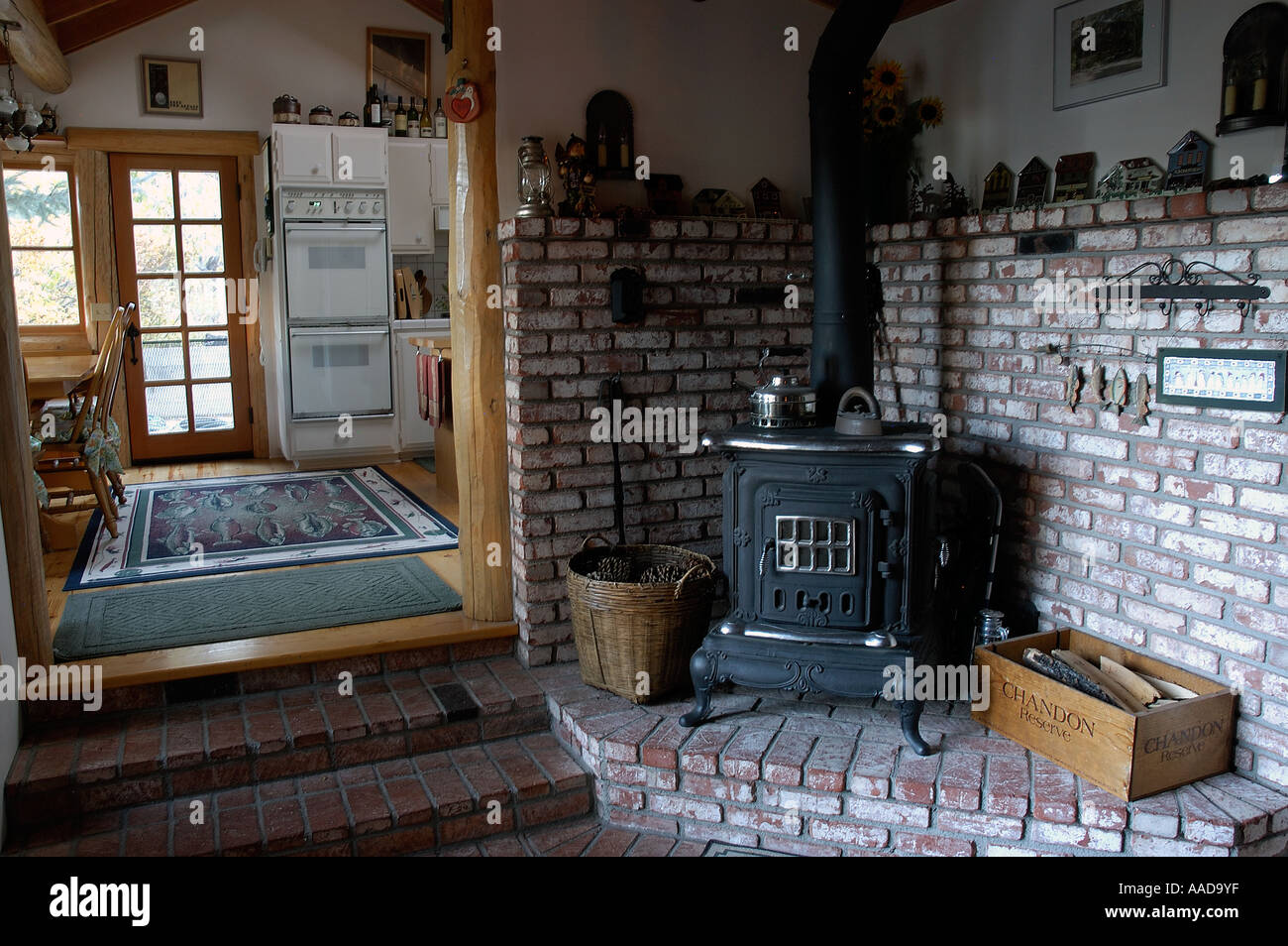 rustic cabin interior Stock Photo - Alamy