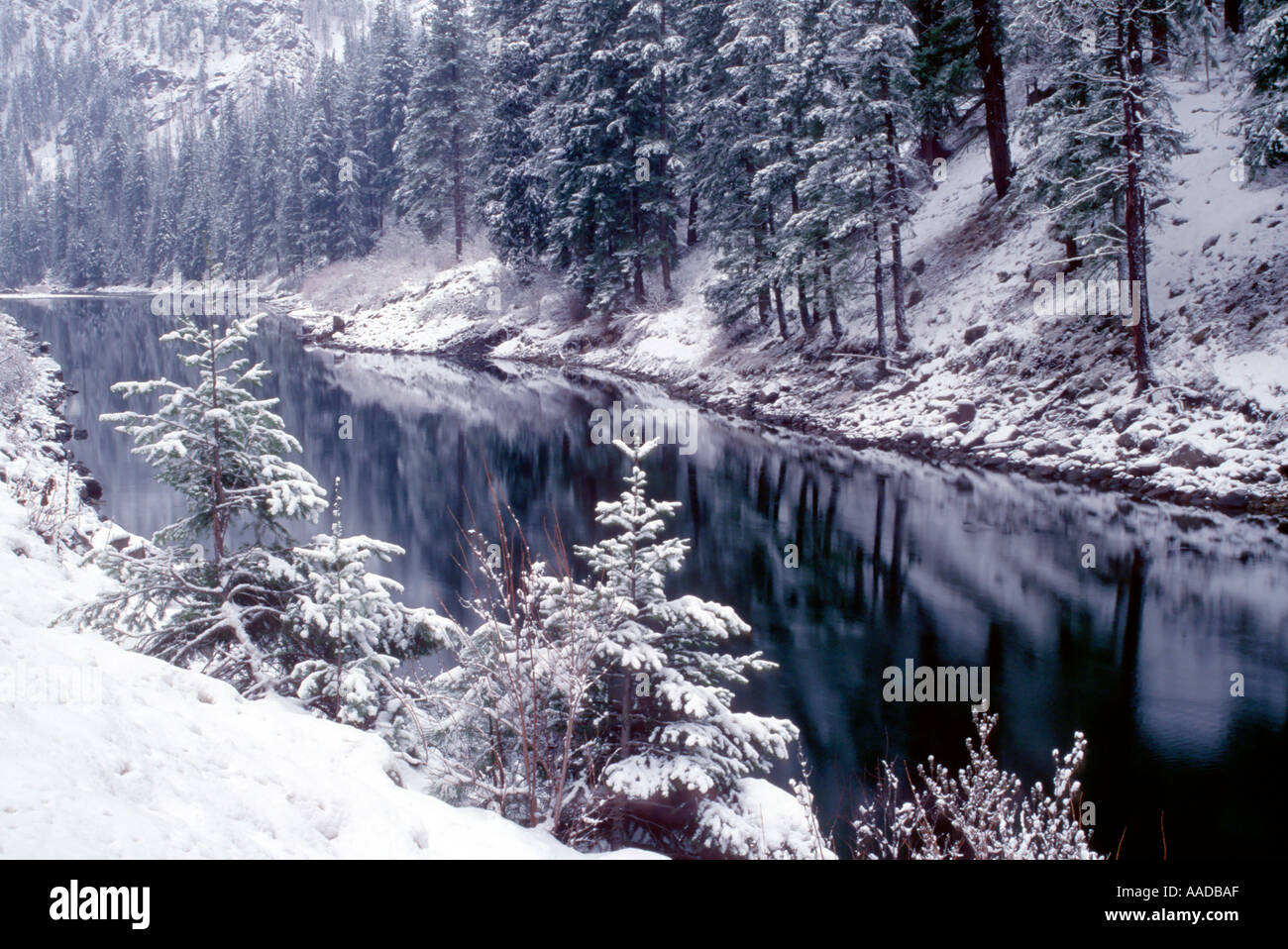 Wenatchee river winter hi-res stock photography and images - Alamy