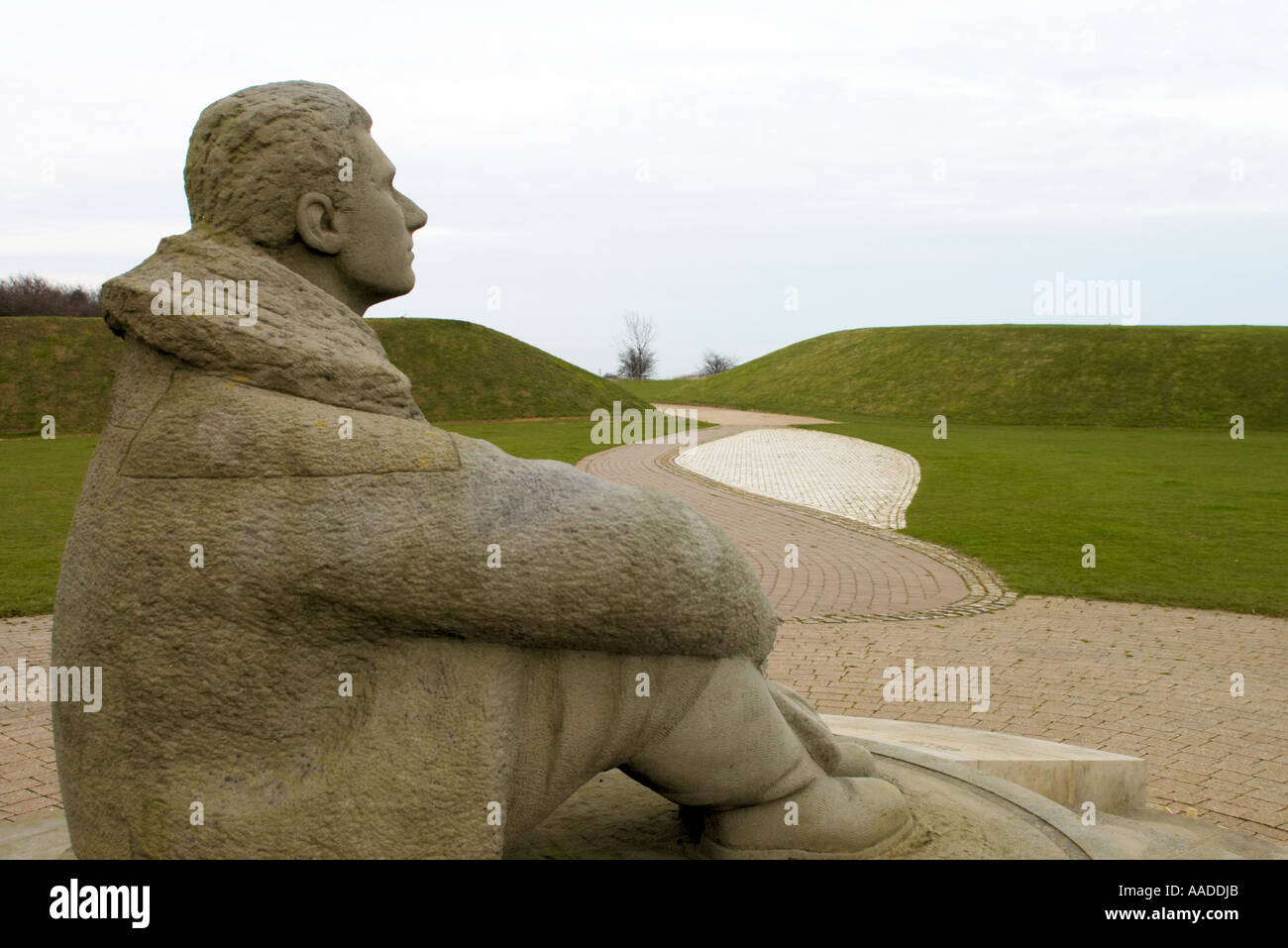 Monument to the Few Battle of Britain memorial Capel le Ferne statue of pilot looking out over English Channel Stock Photo