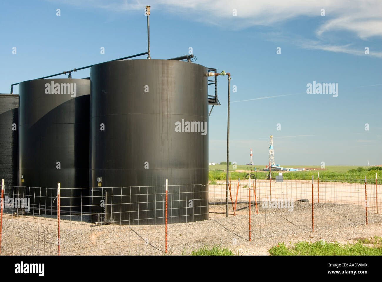 Oil drilling rigs texas hires stock photography and images Alamy