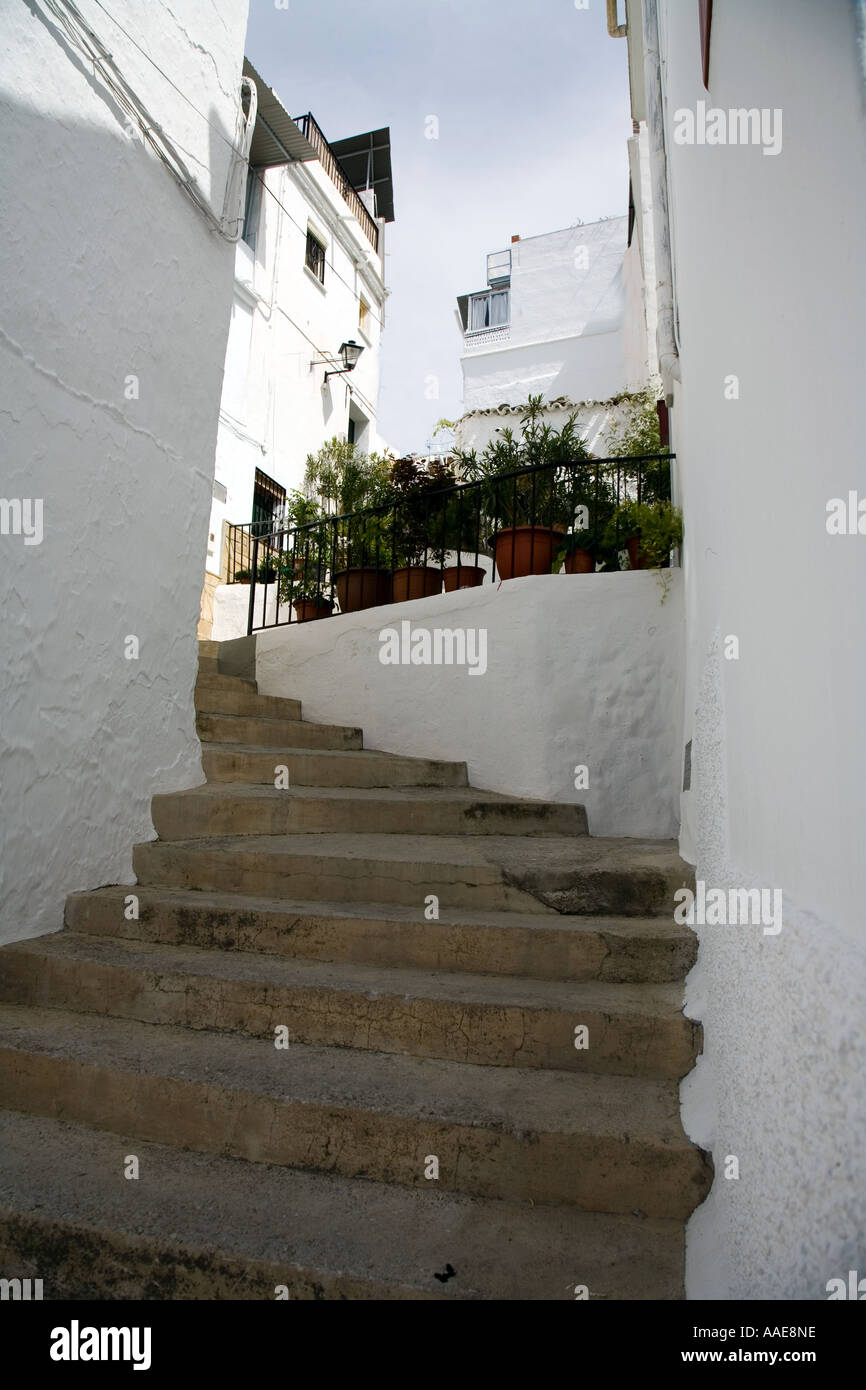 White washed house on hi-res stock photography and images - Alamy